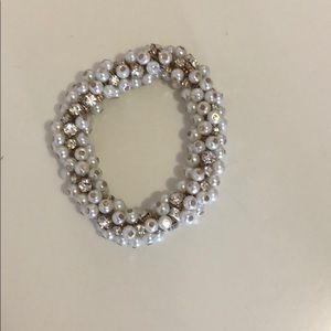 Pearl and faux diamond costume jewelry bracelet